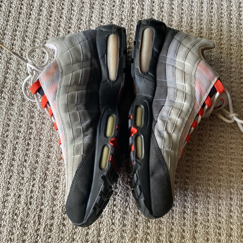 Nike Air Max 95 Sneakers - Gray, Black, and Red - Picture 3 of 7